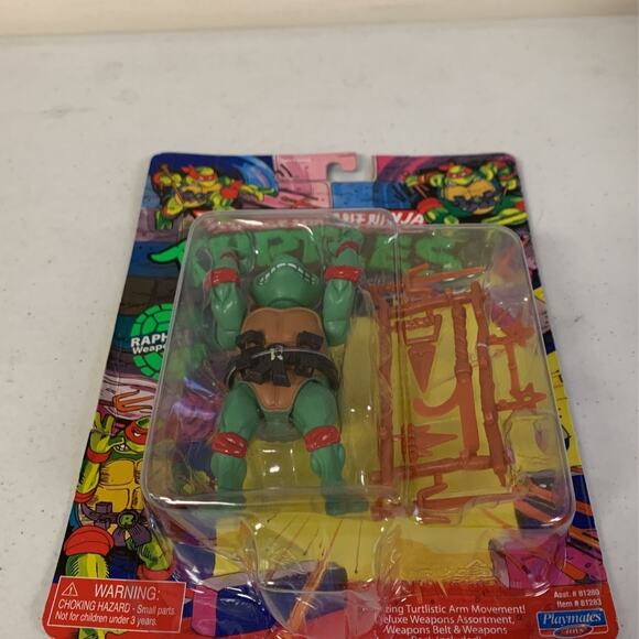 Teenage Mutant Ninja Turtles CLASSIC Basic Raphael Figure - Picture 3 of 3